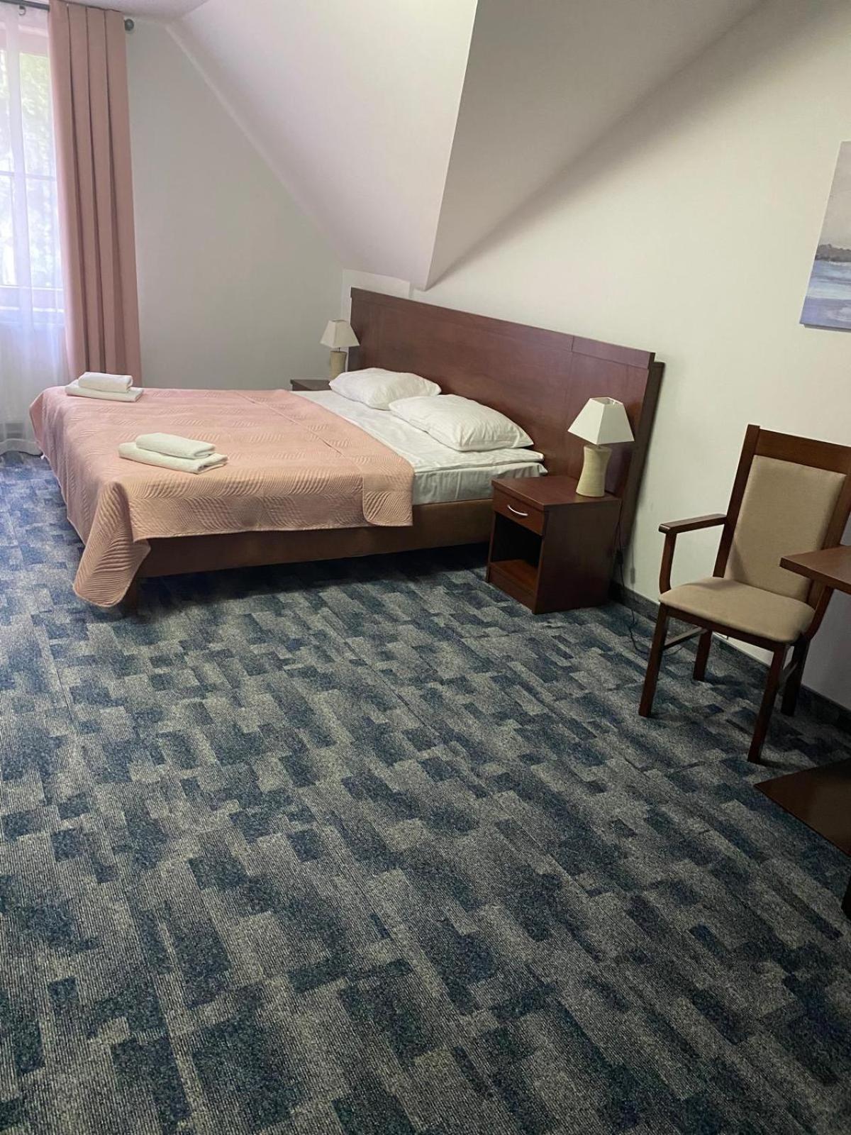 Hotel Restauracja Cztery Pory Roku Orneta Екстериор снимка