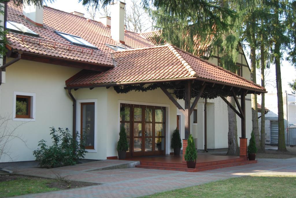 Hotel Restauracja Cztery Pory Roku Orneta Екстериор снимка